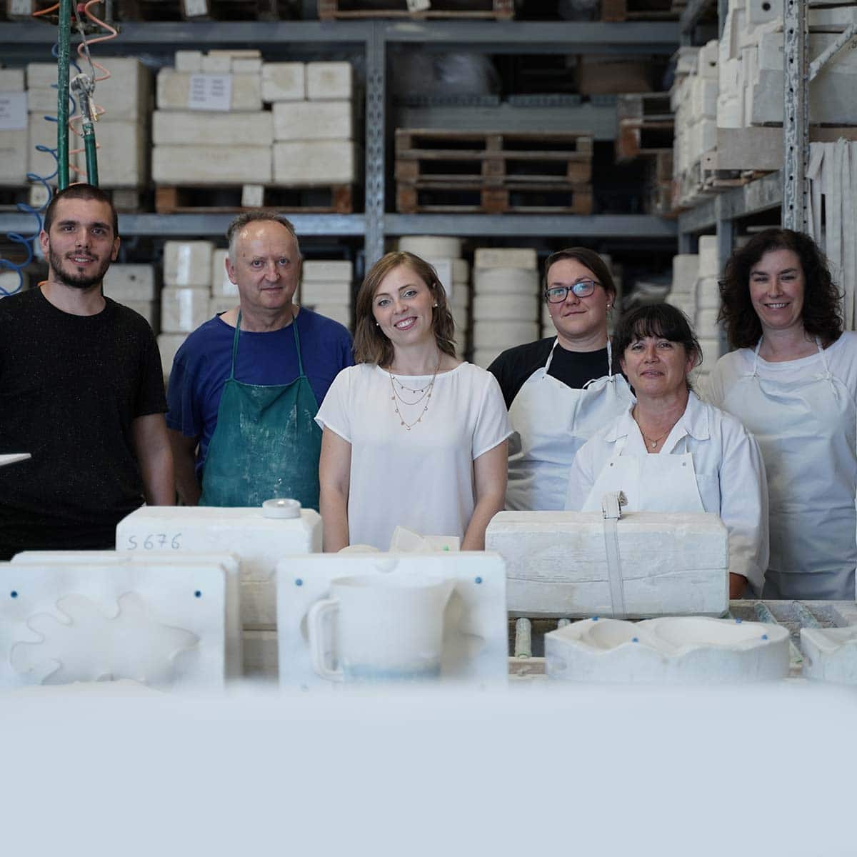 Chats en grès porcelainé Lineasette produit artisanal Made in Italy